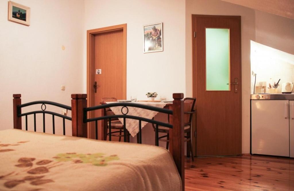 Apartments By The Sea Makarska - 15200 Ngoại thất bức ảnh