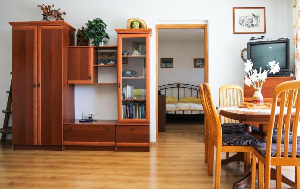 Apartments By The Sea Makarska - 15200 Ngoại thất bức ảnh